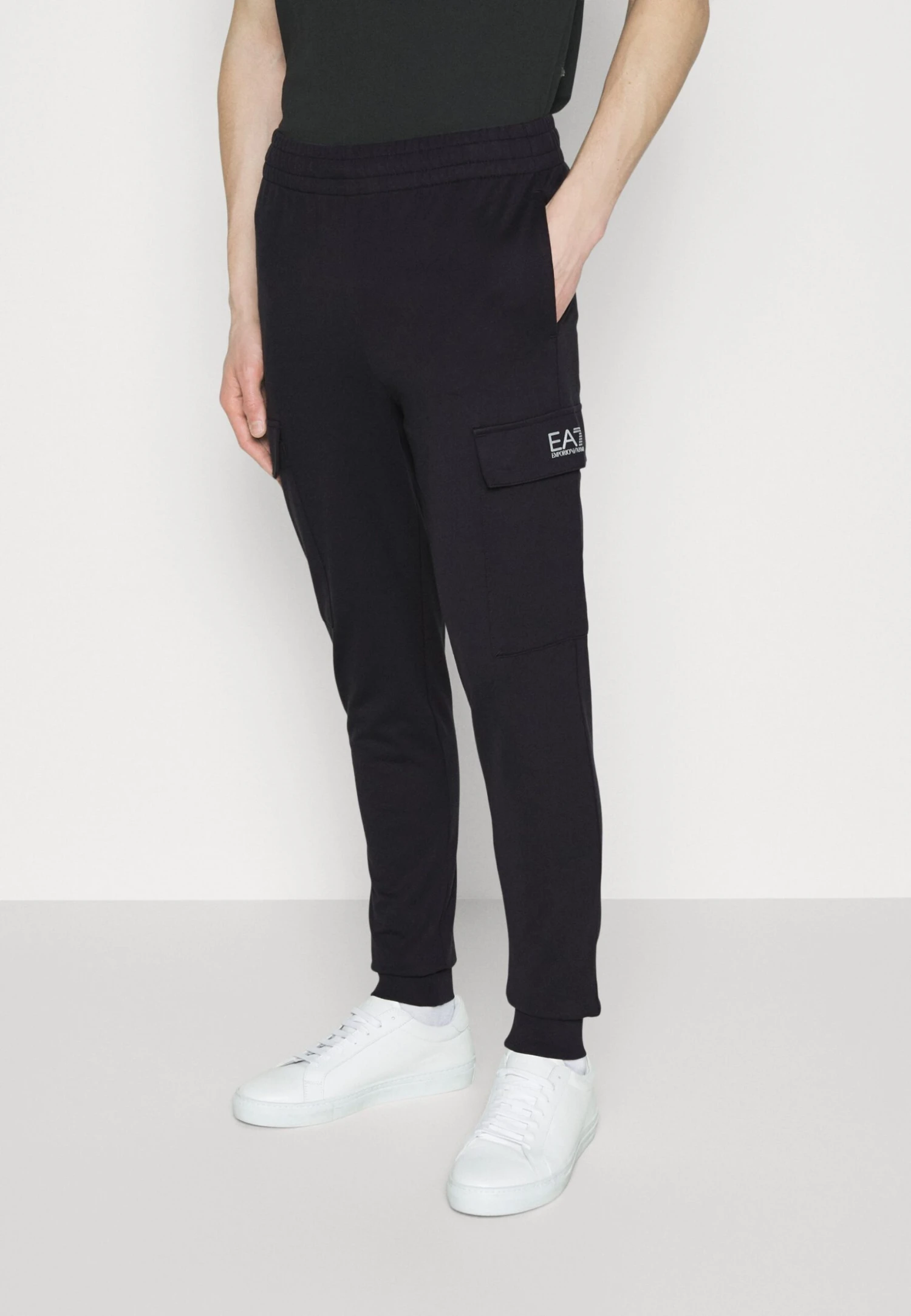 EA7 Emporio Armani Trouser - Tracksuit Bottoms - Dark Blue 3 EA7 Emporio Armani Trouser - Tracksuit Bottoms - Dark Blue
