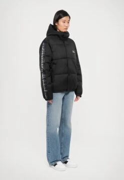 EA7 Emporio Armani NATURAL VENTUS PADDED JACKET - Winter Jacket - Black -Total Wear Store ddbd361e416f4015828825eb5f1d9b1e