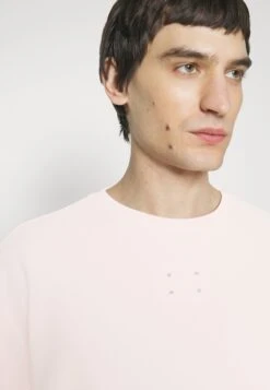 EA7 Emporio Armani Sweatshirt - Pink -Total Wear Store deea677410704ff9a131cd053784f2de