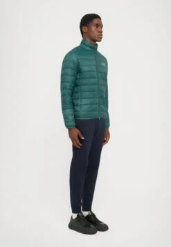 EA7 Emporio Armani TRAIN CORE JACKET - Down Jacket - Ponderosa Pine 25 EA7 Emporio Armani TRAIN CORE JACKET - Down Jacket - Ponderosa Pine -Total Wear Store df1affe5a2974f9181843d7d8017813c