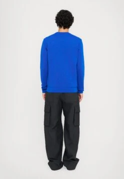 EA7 Emporio Armani TRAIN LINES - Sweatshirt - Surf The Web -Total Wear Store e06dd4a7d97e4064912f5b1d7f8ab6df