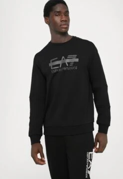 EA7 Emporio Armani TRAIN LOGO SERIES - Sweatshirt - Black -Total Wear Store e155889e55f64fa8a2a67003b5b5df3b