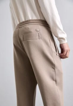 Emporio Armani TROUSER - Tracksuit Bottoms - Walnut -Total Wear Store e24130990f7e401ca167e1bb7e788271
