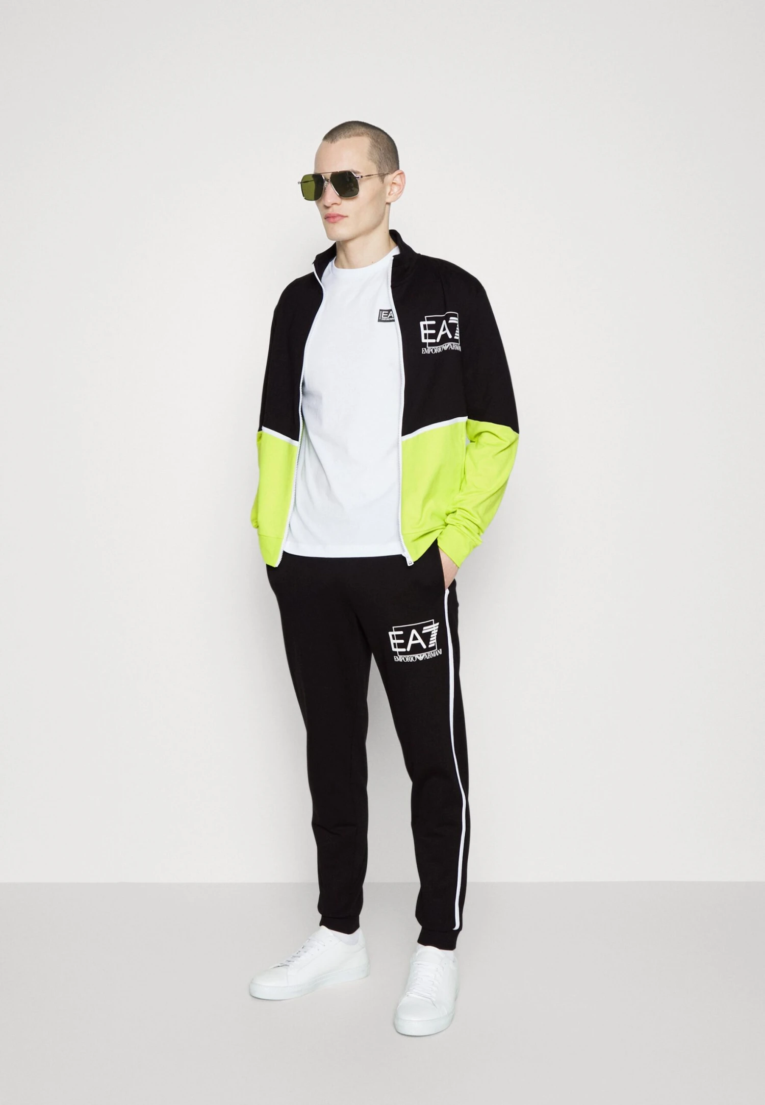 EA7 Emporio Armani Tracksuit Set - Tracksuit - Black/Green 4 EA7 Emporio Armani Tracksuit Set - Tracksuit - Black/Green - Image 2
