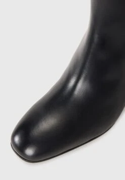 Emporio Armani High Heeled Boots - Nero 14 Emporio Armani High Heeled Boots - Nero -Total Wear Store e3bd8653f090412bb1872ae22506129a