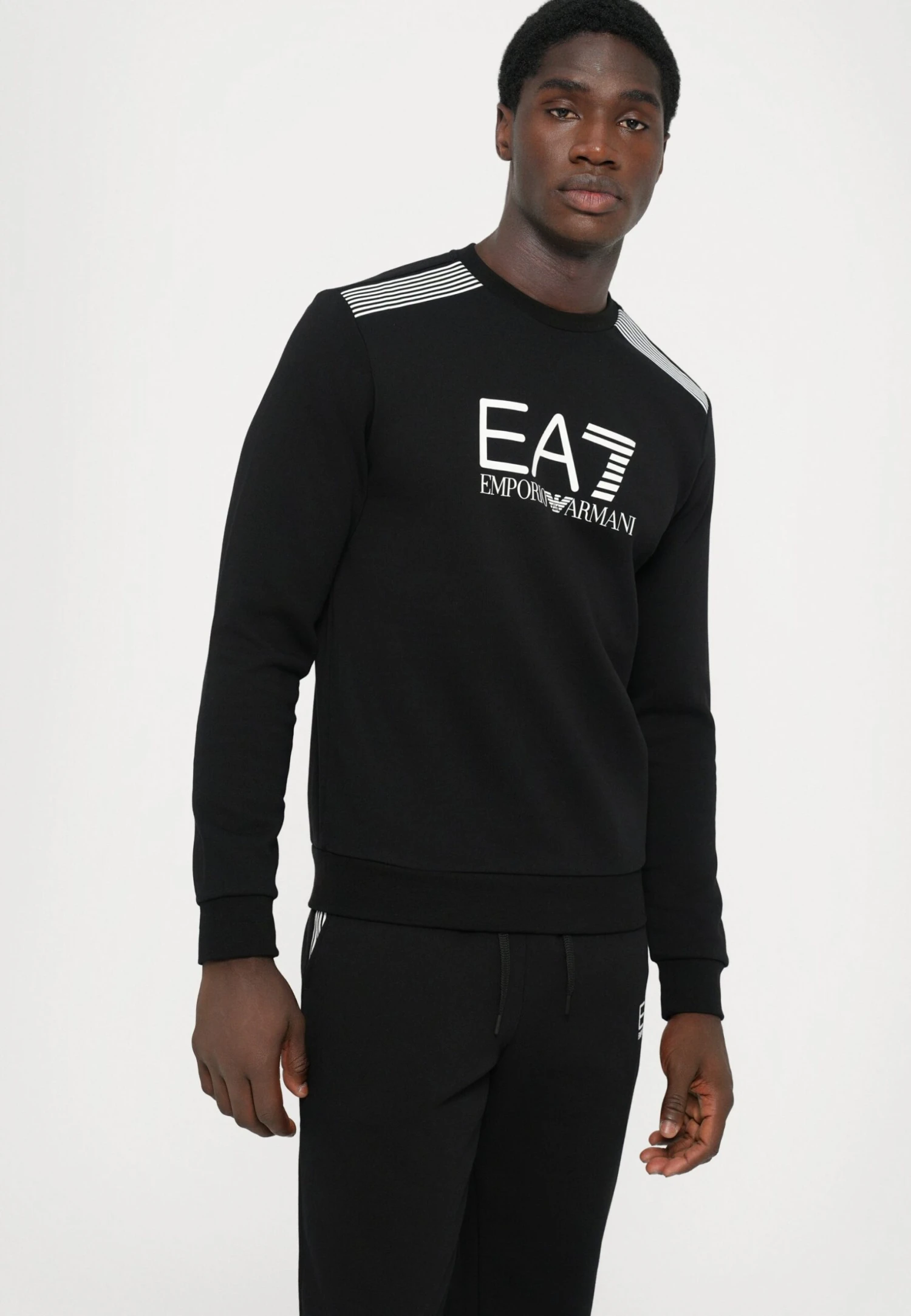EA7 Emporio Armani TRAIN LINES - Sweatshirt - Black Beauty 7 EA7 Emporio Armani TRAIN LINES - Sweatshirt - Black Beauty - Image 5