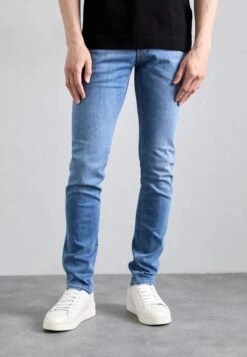 Emporio Armani 5 POCKETS PANT - Slim Fit Jeans - Light Blue Denim 0943