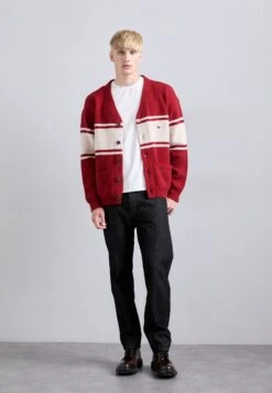 Emporio Armani CARDIGAN - Cardigan - Red/french Oak -Total Wear Store e7f07eb897ab4e1eb237346749b4f7b0