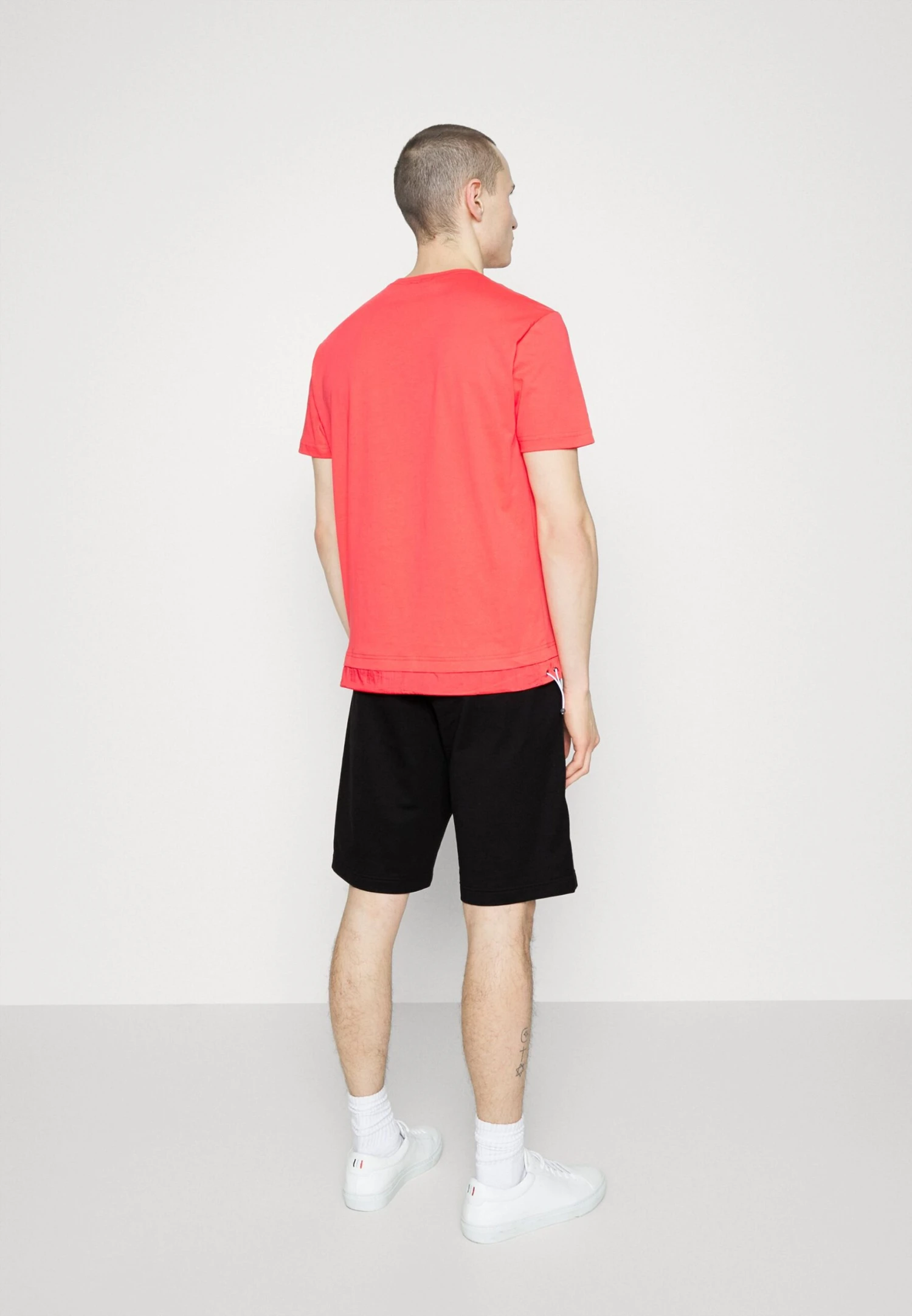 EA7 Emporio Armani Bermuda - Shorts - Black 5 EA7 Emporio Armani Bermuda - Shorts - Black - Image 3