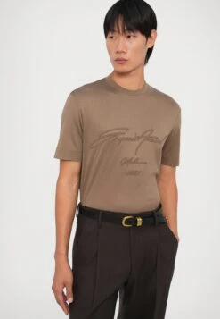 Emporio Armani Print T-shirt - Walnut -Total Wear Store e8d02851f540401c98a01a0d90d4156e