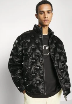 Emporio Armani Piumino - Down Jacket - Nero -Total Wear Store e963242ce87e44a981ccf894ea696053