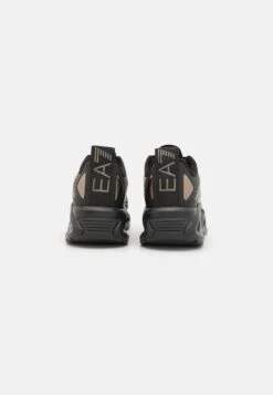 EA7 Emporio Armani INFINITY MIRROR UNISEX - Trainers - Triple Black/gunmetal -Total Wear Store e97f70cc24ba48ff8f6047c366a655c3