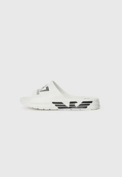 EA7 Emporio Armani CRUSHER DISTANCE - Slippers - Black/gold-coloured -Total Wear Store eacf2dfbbd884b518795f7b1ad9ed8dd 1