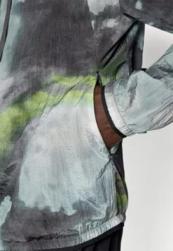 EA7 Emporio Armani LIGHT JACKET - Training Jacket - Fancy Multicolor -Total Wear Store eaf59657e0b74f3696f1626f74f6eb56