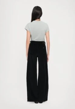 Emporio Armani PANT - Relaxed Fit Jeans - Black -Total Wear Store ef262db852a049dda102c8da92796d98