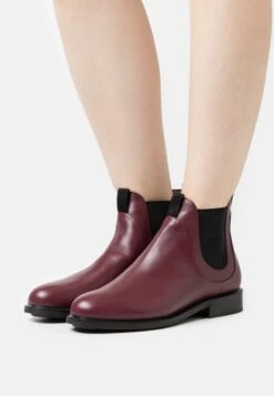 Emporio Armani Boot - Classic Ankle Boots - Bordeaux/Nero