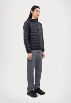 EA7 Emporio Armani TRAIN CORE LIGHT JACKET - Down Jacket - Black -Total Wear Store f1444332cd8b4577af5daf1eee894ada