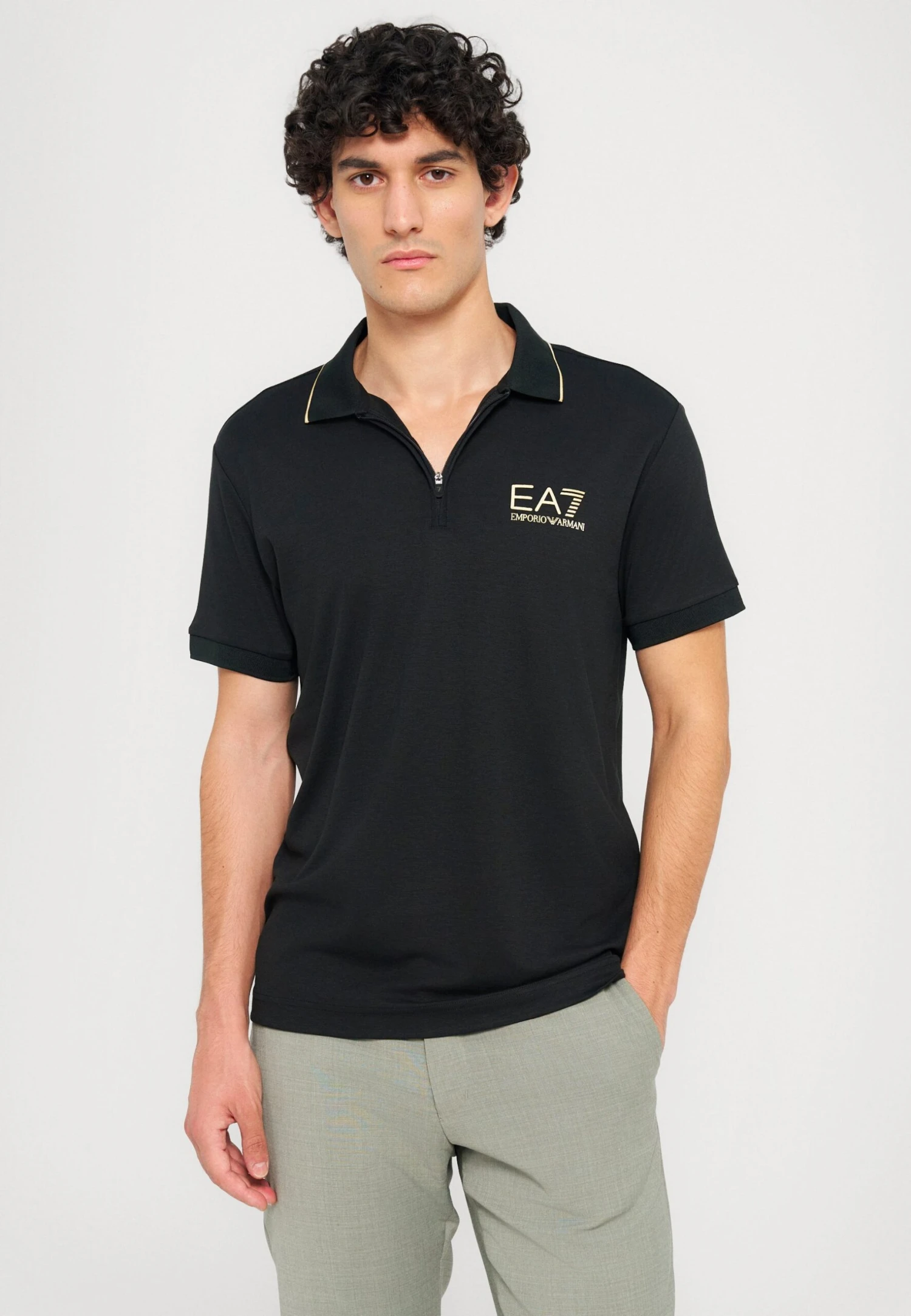 EA7 Emporio Armani TRAIN LABEL - Polo Shirt - Black 7 EA7 Emporio Armani TRAIN LABEL - Polo Shirt - Black - Image 5