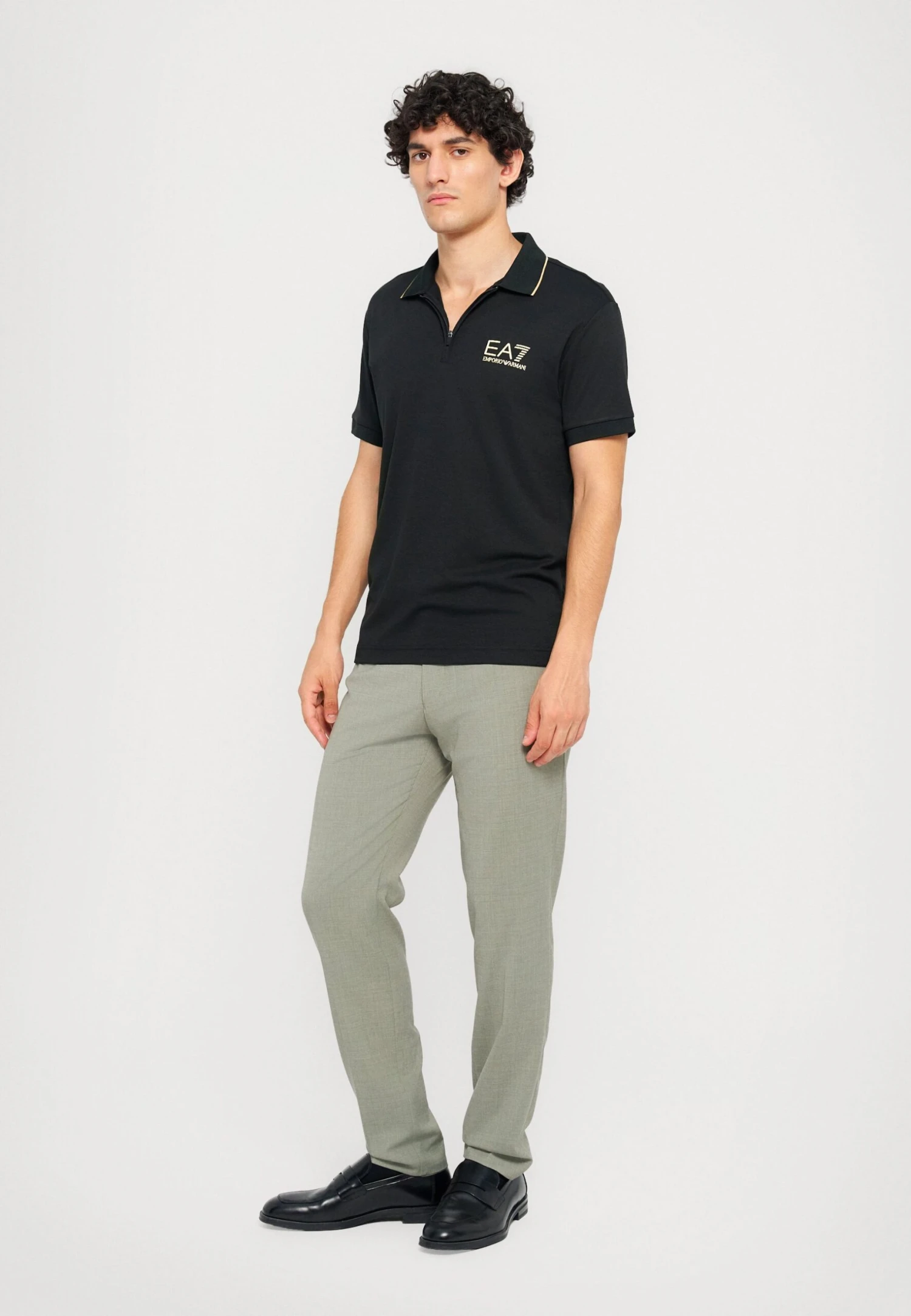 EA7 Emporio Armani TRAIN LABEL - Polo Shirt - Black 4 EA7 Emporio Armani TRAIN LABEL - Polo Shirt - Black - Image 2