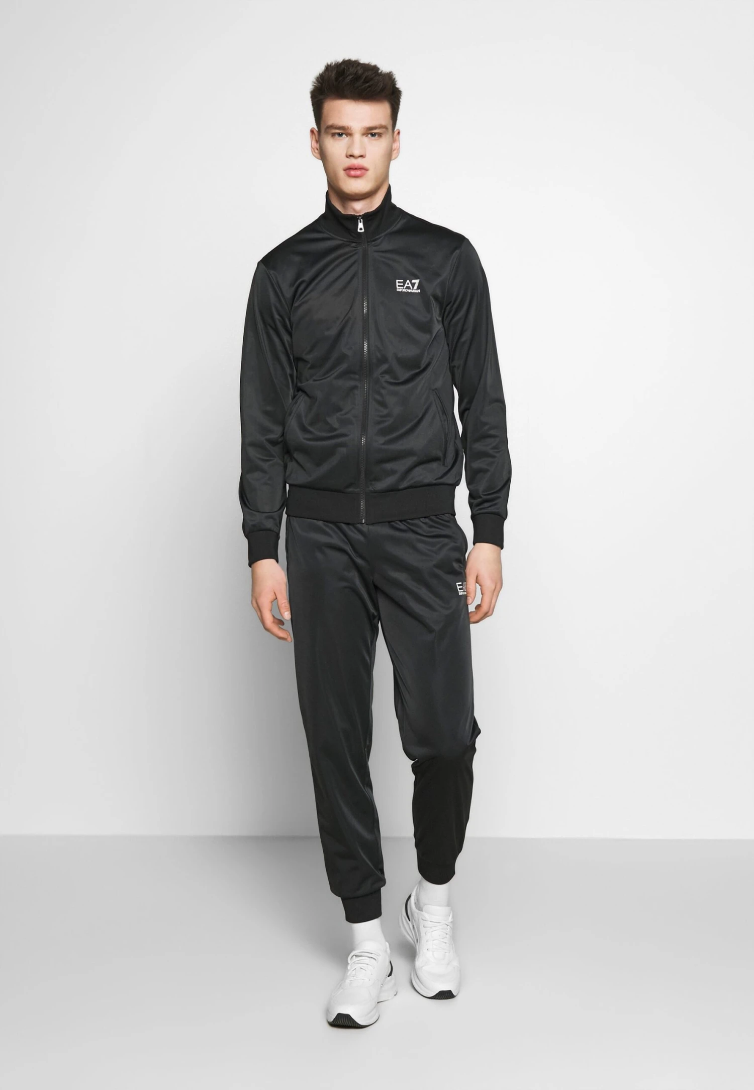 EA7 Emporio Armani Set - Tracksuit - Black 3 EA7 Emporio Armani Set - Tracksuit - Black