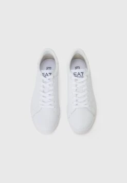 EA7 Emporio Armani CLASSIC UNISEX - Trainers - White -Total Wear Store f28ff479b24e4f46997adbc4f20eed59