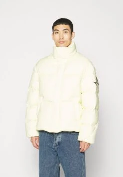 Emporio Armani Down Jacket - Giallo Polvere -Total Wear Store f2a2566a6d294518ba63471eb9369137