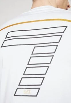 EA7 Emporio Armani Train Soccer M Tee - Print T-Shirt -Total Wear Store f2ae99134a2a4875b471218162c09ad4