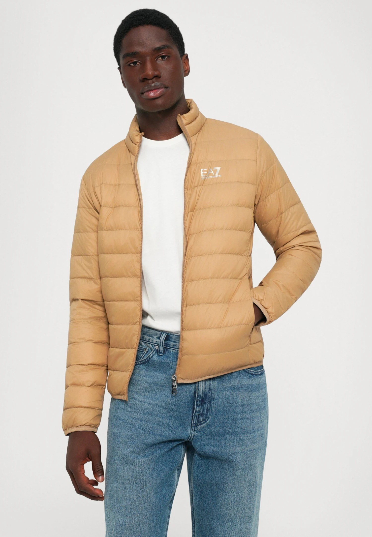 EA7 Emporio Armani TRAIN CORE JACKET - Down Jacket - Tigers Eye 7 EA7 Emporio Armani TRAIN CORE JACKET - Down Jacket - Tigers Eye - Image 5