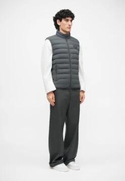 EA7 Emporio Armani MOUNTAIN - Waistcoat - Asphalt 15 EA7 Emporio Armani MOUNTAIN - Waistcoat - Asphalt -Total Wear Store f355765966574d97822c96ea017509cd