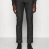 Emporio Armani Pockets Pant - Slim Fit Jeans - Nero -Total Wear Store f40bf9d7080f46cebfcc0803897806f2