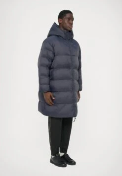 EA7 Emporio Armani MOUNTAIN POLAR BIG LOGO - Winter Coat - Blue -Total Wear Store f547193f9ac7403fb402e54e2c48171a
