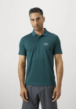 EA7 Emporio Armani TENNIS PRO - Polo Shirt - Ponderosa Pine -Total Wear Store f5e75fa26b3942e5b297b9887c4ecda5