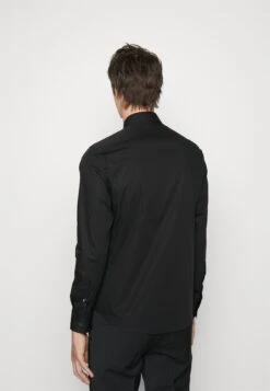 Emporio Armani Manica Lunga - Formal Shirt - Nero -Total Wear Store f61af7fdd11d42e4bb0c69cffc4e7982