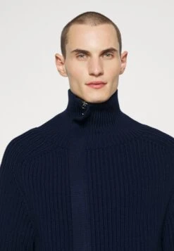 Emporio Armani Blouson Jacket - Cardigan - Blu Navy -Total Wear Store f849f51d0e664994b5c830c7897559c8