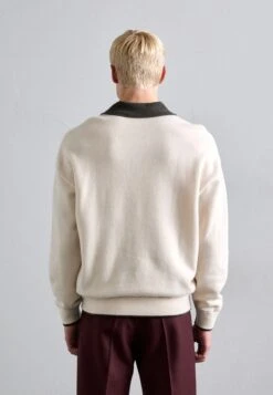 Emporio Armani Jumper - French Oak/black Ink 11 Emporio Armani Jumper - French Oak/black Ink -Total Wear Store f855d2fddffd4977b1cbfe1b8e9d25bb