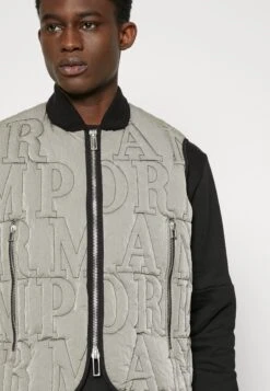 Emporio Armani Waistcoat - Waistcoat - Taupe -Total Wear Store facc20357fd44a26b14c0d02cc944be6