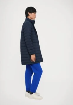 EA7 Emporio Armani MOUNTAIN ECO - Parka - Blue -Total Wear Store fb709d1bcbc24ff08c255cadb4fdeb66