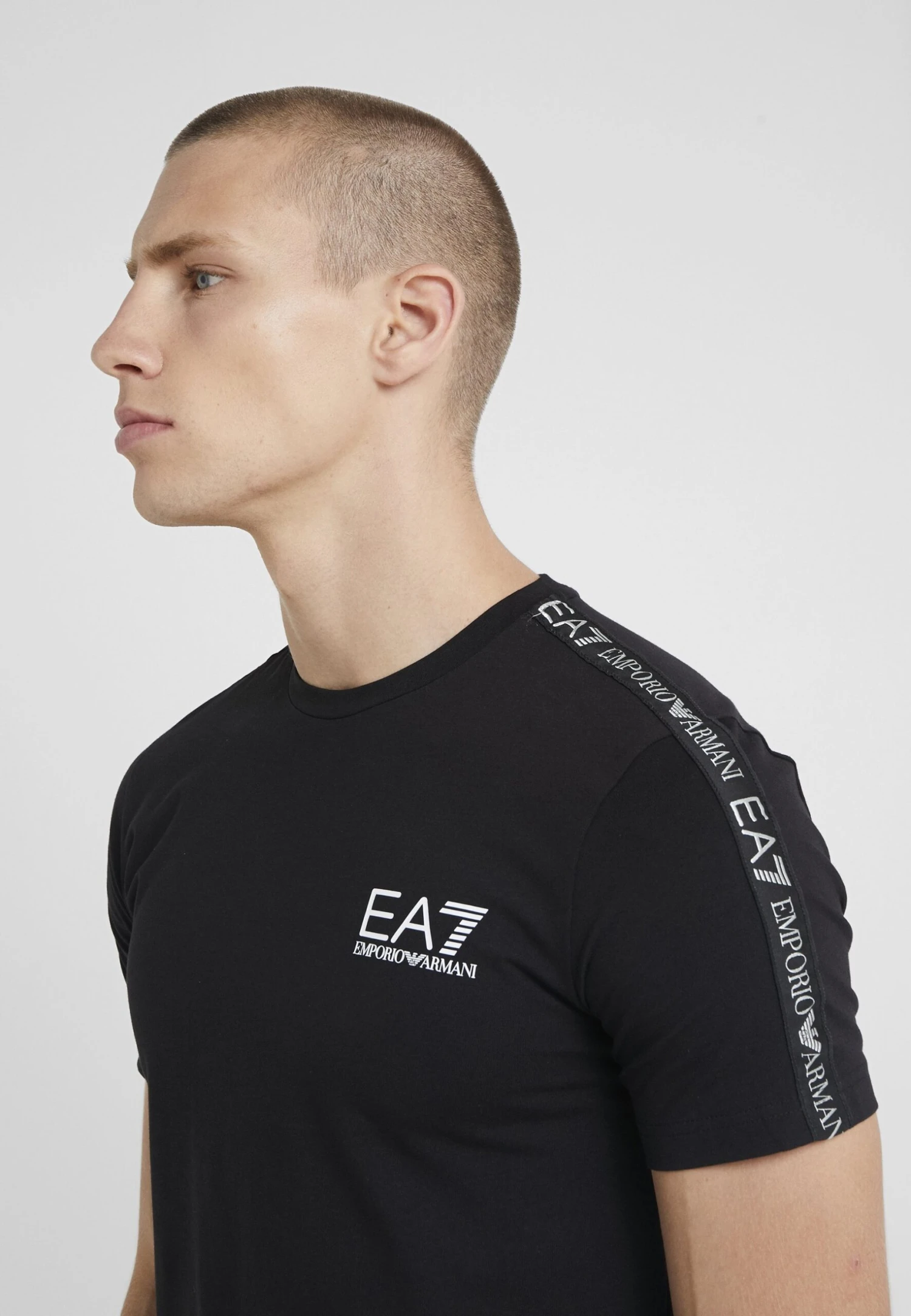 EA7 Emporio Armani Side Tape - Print T-Shirt - Black 7 EA7 Emporio Armani Side Tape - Print T-Shirt - Black - Image 5