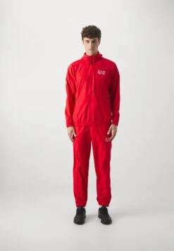 EA7 Emporio Armani TUTA SPORTIVA - Tracksuit - Racing Red -Total Wear Store fbc6bbd4ddb54dddbc5681f429d516a8