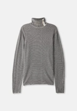 Emporio Armani Jumper - Port Navy -Total Wear Store fbdb6da072e74044b45f229e36560267