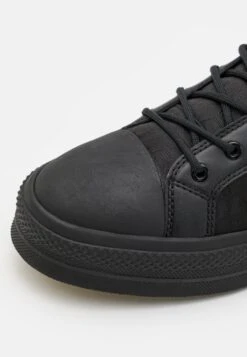 EA7 Emporio Armani All Over Unisex - High-Top Trainers - Triple Black/Gold -Total Wear Store fc68fb8bc2be49f093e7d1b97cc42088