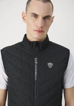 EA7 Emporio Armani TRAIN PREMIUM SHIELD VEST - Waistcoat - Nero -Total Wear Store fced74a87dcf4597880ce053c71c57b4
