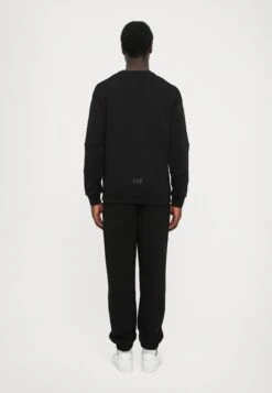 EA7 Emporio Armani TRAIN LOGO SERIES - Sweatshirt - Black -Total Wear Store fd23a81bfbfe44398483e229470ebd38