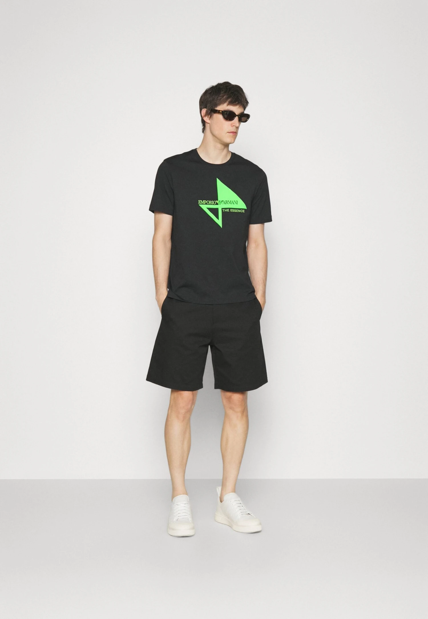 Emporio Armani Print T-Shirt - Nero 4 Emporio Armani Print T-Shirt - Nero - Image 2