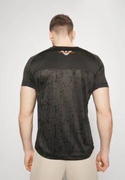 EA7 Emporio Armani Tennis Pro Tee Graphic - Sports T-Shirt - Raven -Total Wear Store fe8dd797250f492aa230b5bb3a37b238
