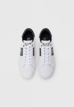 EA7 Emporio Armani UNISEX - Trainers - White/asphalt/silver-coloured -Total Wear Store ff0940822d7043a58daacba38335727c